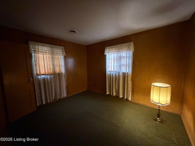 224 Derby Ave, Louisville, KY 40218