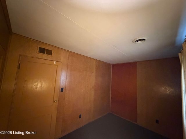 224 Derby Ave, Louisville, KY 40218
