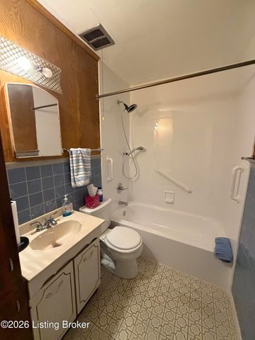 224 Derby Ave, Louisville, KY 40218