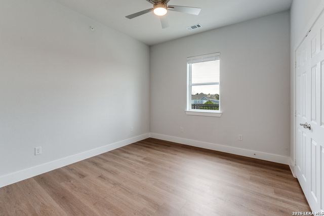 330 E Carson St Apt 2302, San Antonio, TX 78208