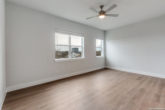 330 E Carson St Apt 2302, San Antonio, TX 78208