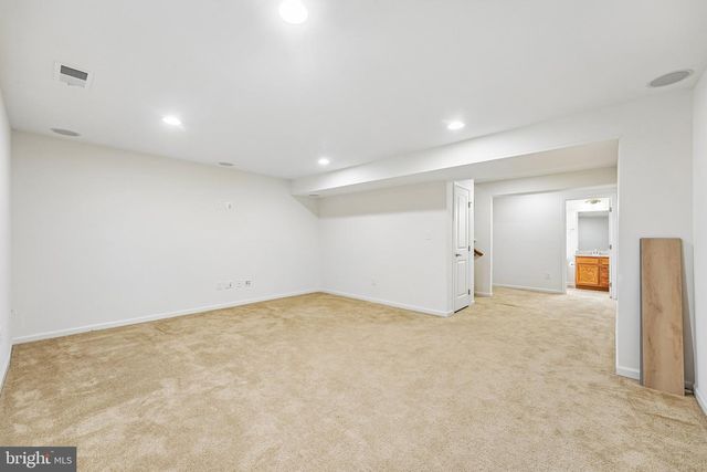 818 N AIKENS TAVERN CT, Newark, DE 19702