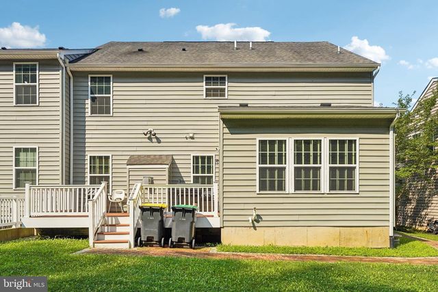 818 N AIKENS TAVERN CT, Newark, DE 19702