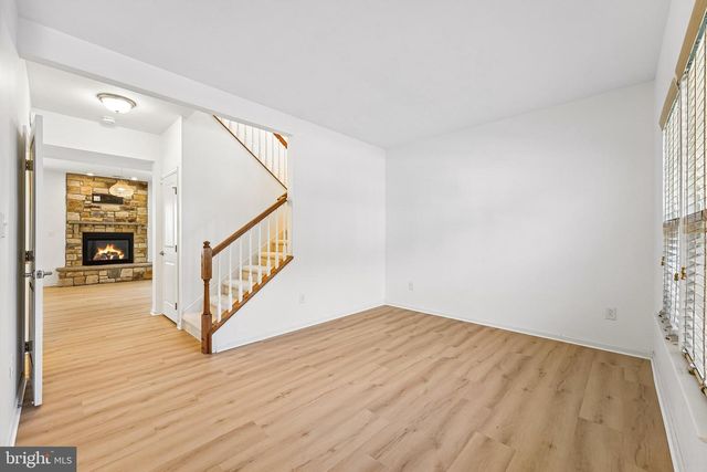 818 N AIKENS TAVERN CT, Newark, DE 19702