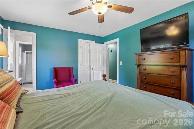 13507 Four Oaks Lane, Matthews, NC 28105