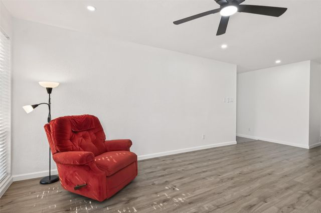 12500 Sandpiper Drive 5, Houston, TX 77035