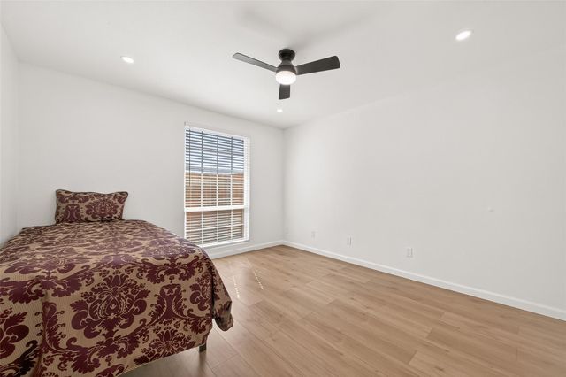 12500 Sandpiper Drive 5, Houston, TX 77035