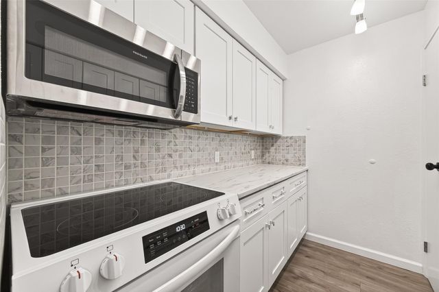 12500 Sandpiper Drive 5, Houston, TX 77035