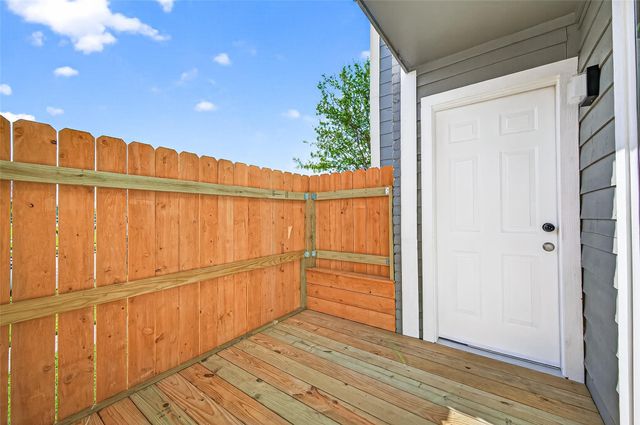 12500 Sandpiper Drive 5, Houston, TX 77035