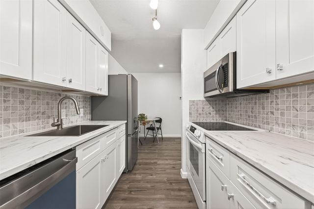 12500 Sandpiper Drive 5, Houston, TX 77035