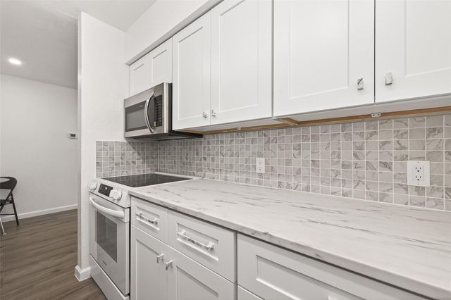 12500 Sandpiper Drive 5, Houston, TX 77035