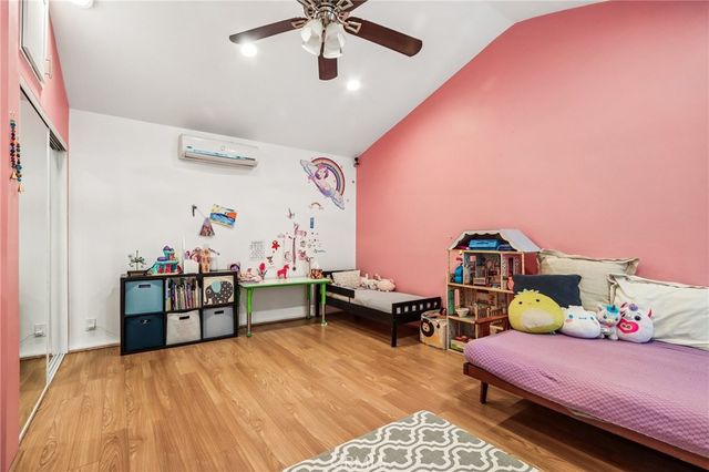18937 Sylvan Street, Tarzana, CA 91335