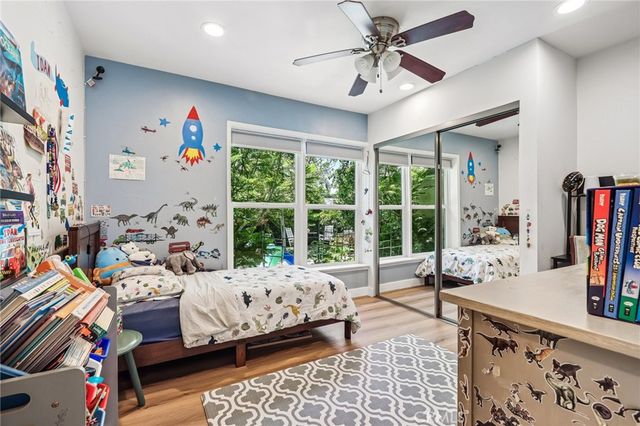 18937 Sylvan Street, Tarzana, CA 91335