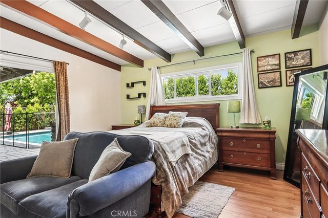 18937 Sylvan Street, Tarzana, CA 91335