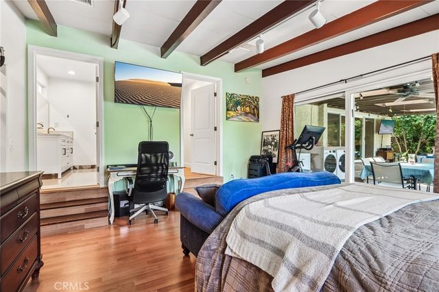 18937 Sylvan Street, Tarzana, CA 91335