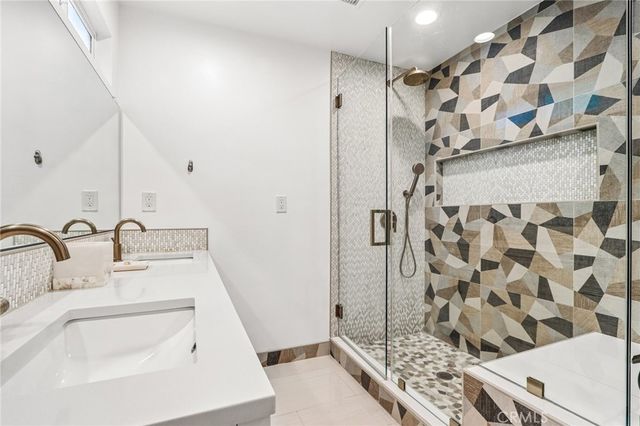 18937 Sylvan Street, Tarzana, CA 91335