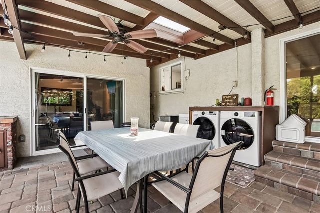 18937 Sylvan Street, Tarzana, CA 91335