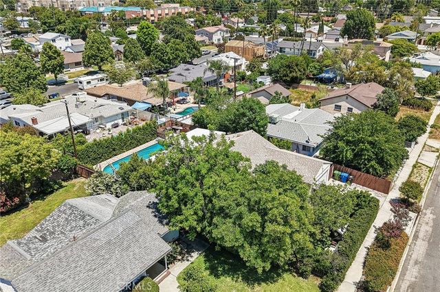 18937 Sylvan Street, Tarzana, CA 91335