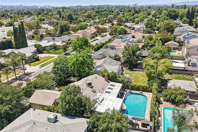 18937 Sylvan Street, Tarzana, CA 91335