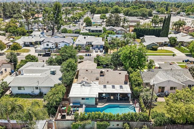 18937 Sylvan Street, Tarzana, CA 91335