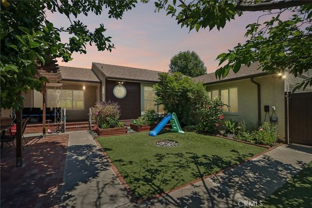 18937 Sylvan Street, Tarzana, CA 91335