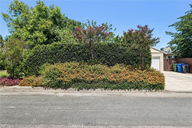 18937 Sylvan Street, Tarzana, CA 91335