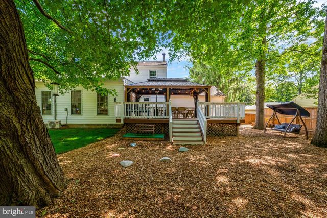 9220 BURNETTA DR, Annandale, VA 22003