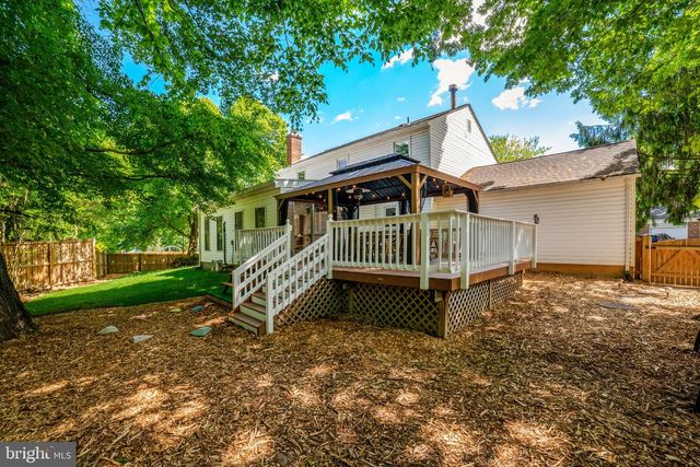 9220 BURNETTA DR, Annandale, VA 22003