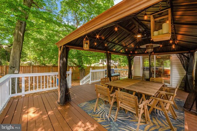 9220 BURNETTA DR, Annandale, VA 22003