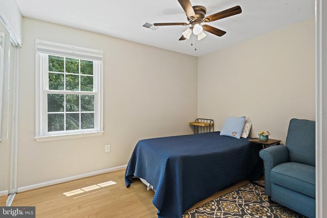 9220 BURNETTA DR, Annandale, VA 22003