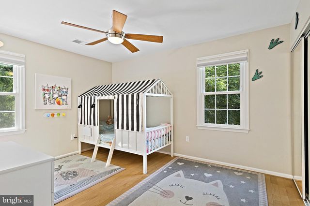 9220 BURNETTA DR, Annandale, VA 22003