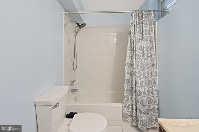 9220 BURNETTA DR, Annandale, VA 22003