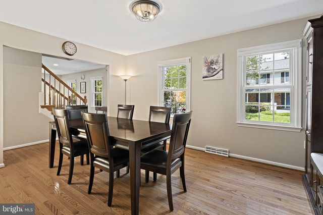 9220 BURNETTA DR, Annandale, VA 22003