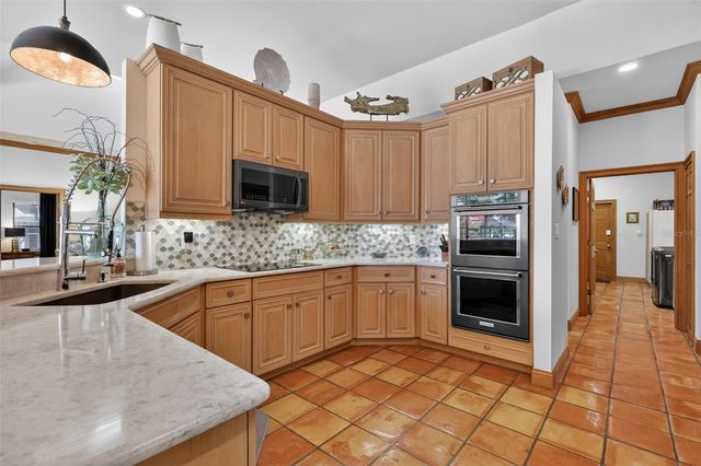 16238 E SHIRLEY SHORES ROAD, Tavares, FL 32778