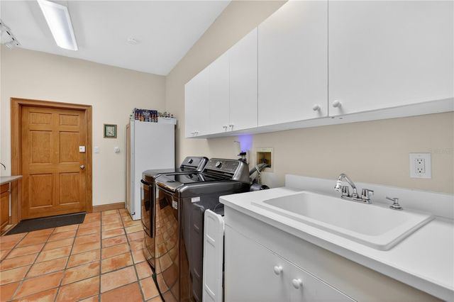 16238 E SHIRLEY SHORES ROAD, Tavares, FL 32778