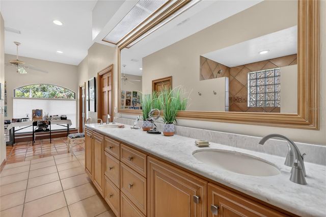 16238 E SHIRLEY SHORES ROAD, Tavares, FL 32778