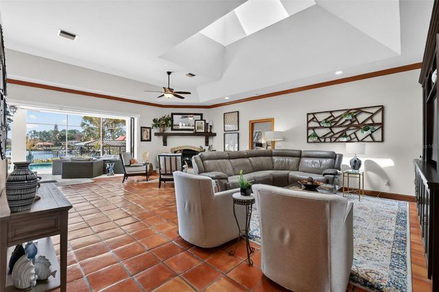 16238 E SHIRLEY SHORES ROAD, Tavares, FL 32778