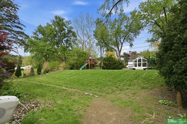 1145 S 97 Street, Omaha, NE 68124