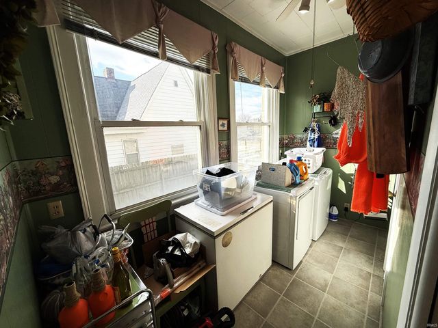 289 N Main Street, Linton, IN 47441