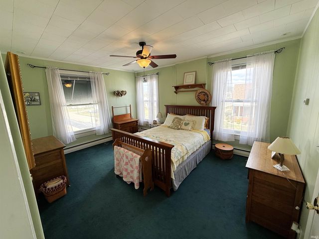 289 N Main Street, Linton, IN 47441