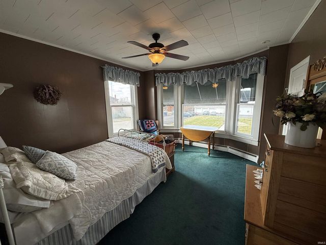 289 N Main Street, Linton, IN 47441