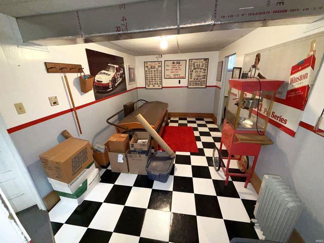 289 N Main Street, Linton, IN 47441