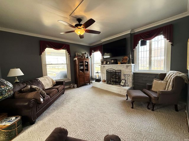 289 N Main Street, Linton, IN 47441