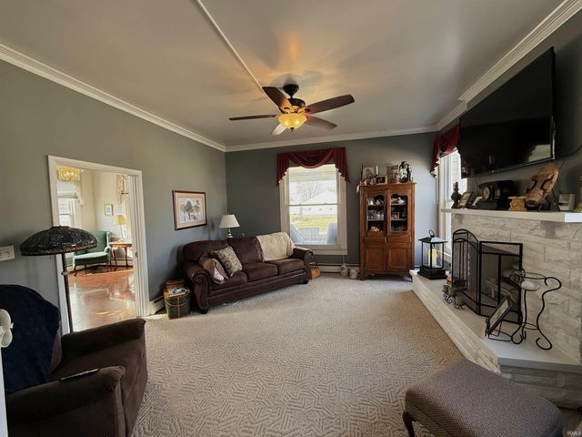 289 N Main Street, Linton, IN 47441