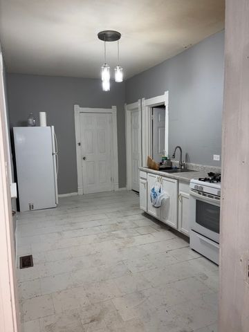 7226 S Peoria Street, Chicago, IL 60621