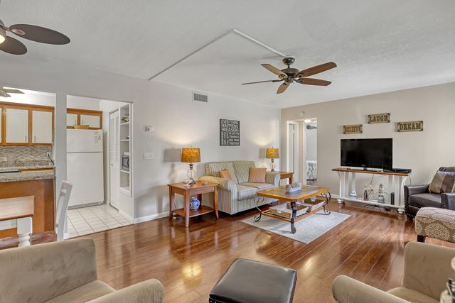 339 Pine Ridge Circle D-1, Greenacres, FL 33463