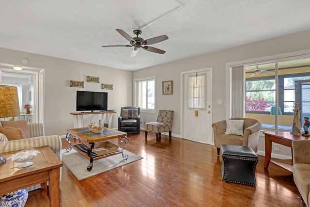 339 Pine Ridge Circle D-1, Greenacres, FL 33463