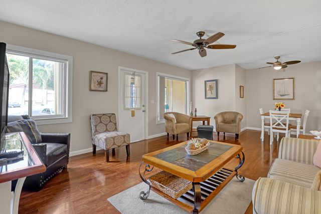 339 Pine Ridge Circle D-1, Greenacres, FL 33463