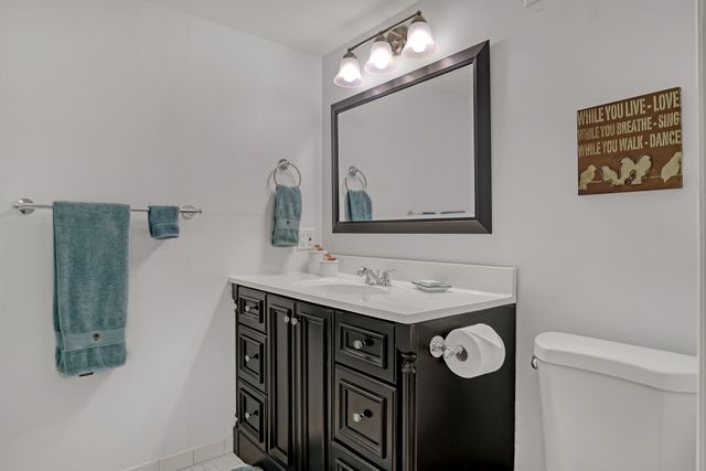 339 Pine Ridge Circle D-1, Greenacres, FL 33463