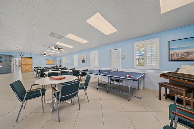 339 Pine Ridge Circle D-1, Greenacres, FL 33463